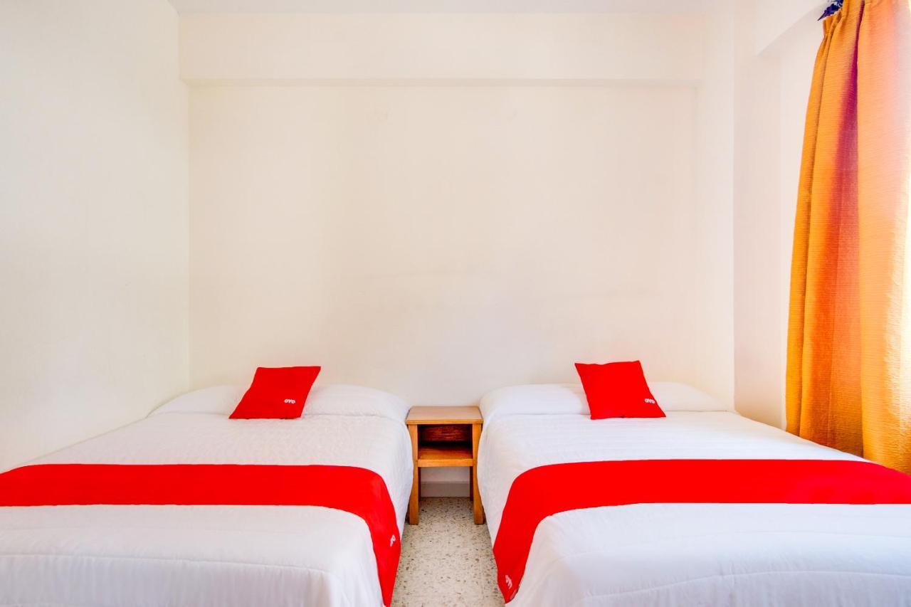 Hotel La Estancia Colima Bagian luar foto